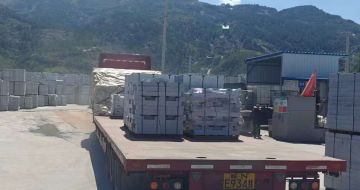 青海 芝麻白仿形路沿石，直形路沿石