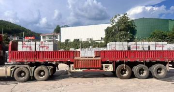 青海 芝麻灰花岗岩地铺石出货日常