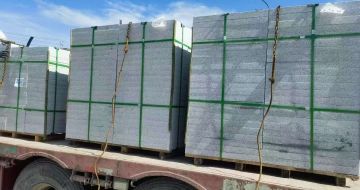 青海 芝麻白花岗岩地铺石装车日常