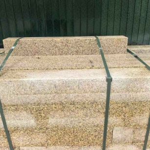 青海 黄金麻花岗岩石材机切面栏杆料半成品