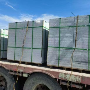 青海 芝麻白花岗岩地铺石装车日常