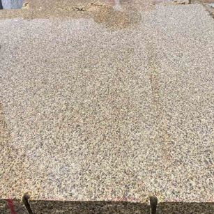 青海 黄金麻花岗岩石材方料