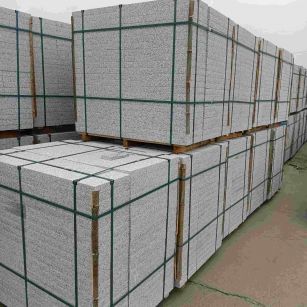 青海 白麻花岗岩石材荔枝面地铺石（300*600*50）