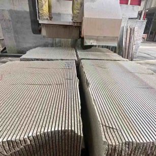 青海 车间生产日常，黄金麻白麻花岗岩