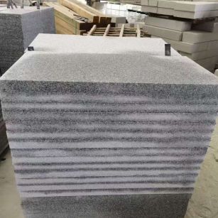 青海 芝麻白5公分火烧地铺成品，900*400，规格可定制