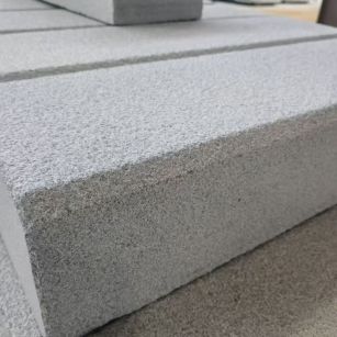 青海 芝麻灰荔枝面路沿石