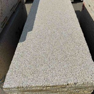 青海 黄金麻花岗岩荔枝面毛板，半成品