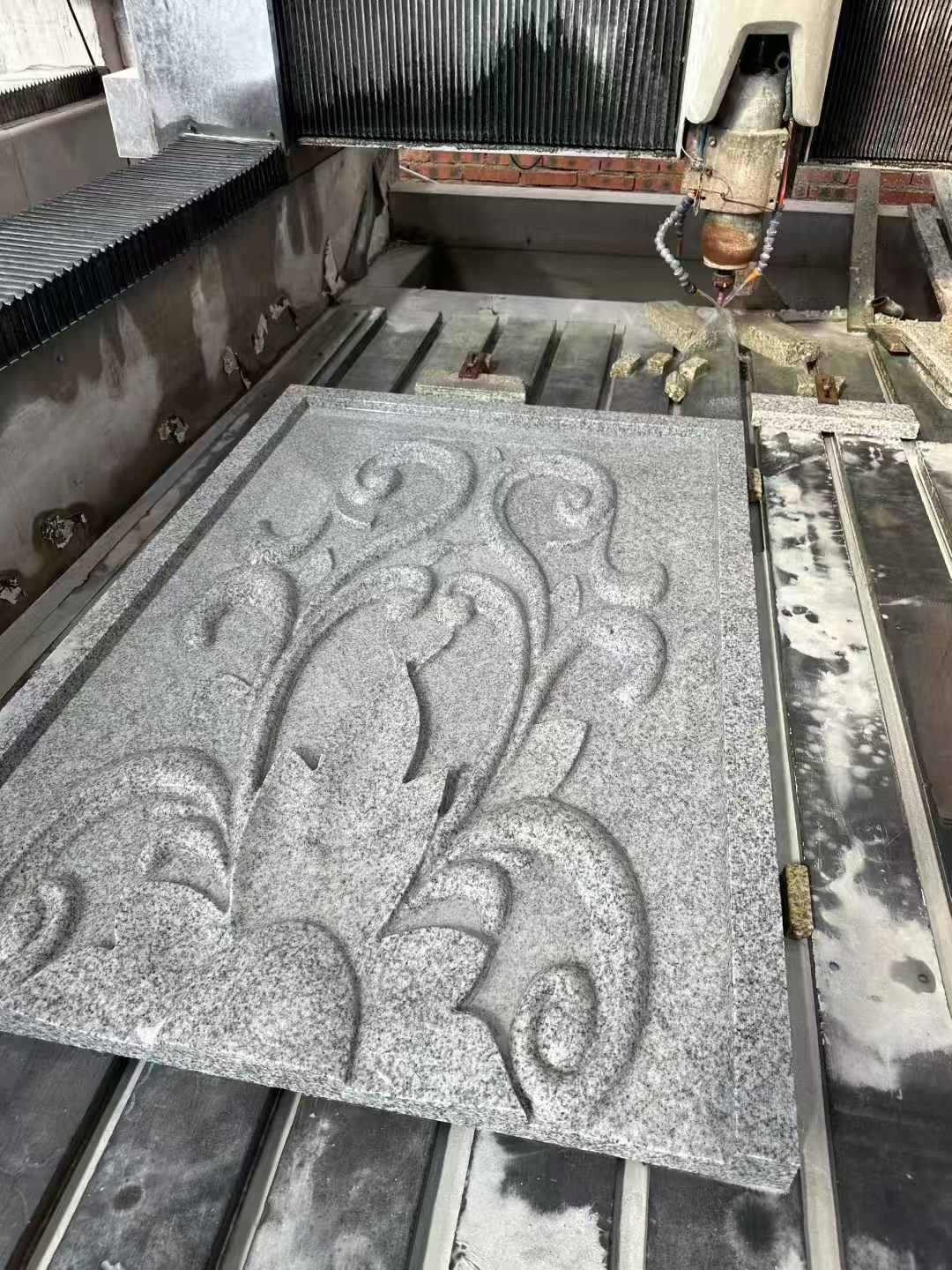 青海 白麻别墅干挂雕花板