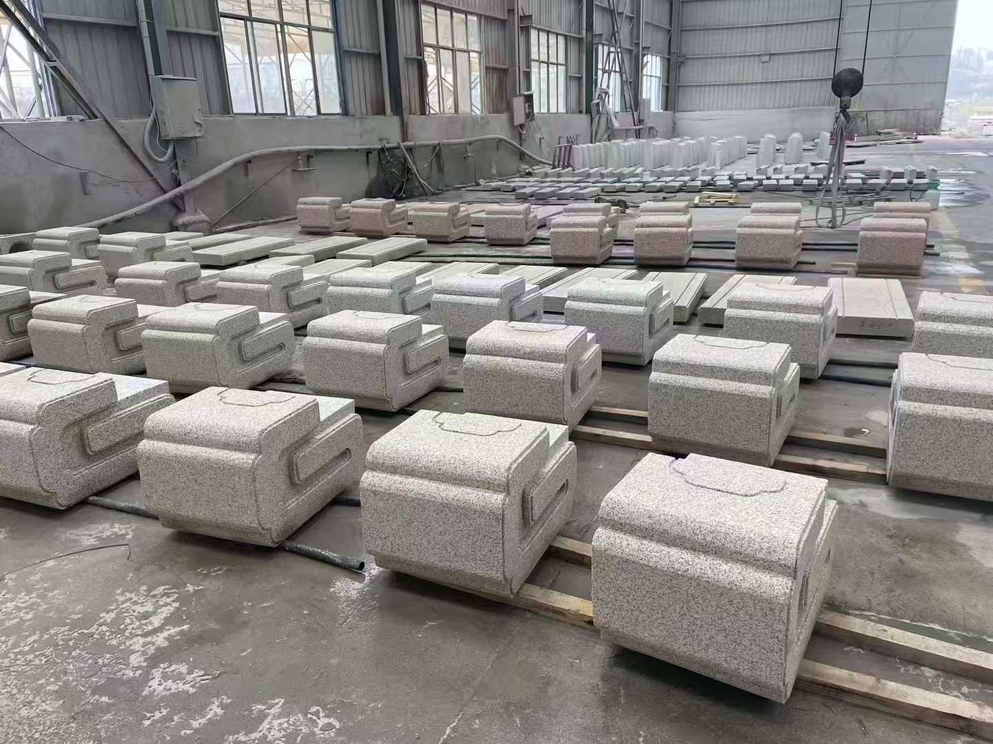 青海 白麻花岗岩异形加工-石凳，坐凳