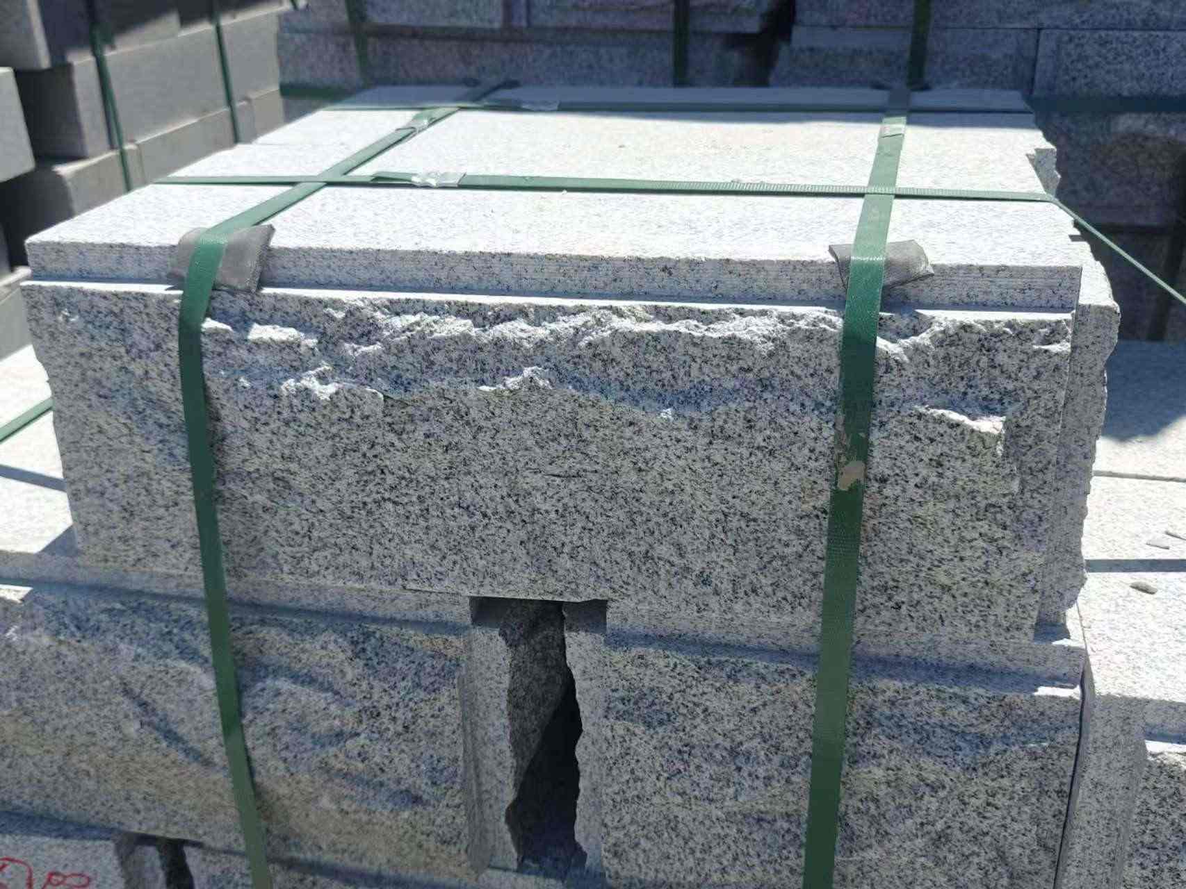 青海 芝麻白花岗岩自然面成品