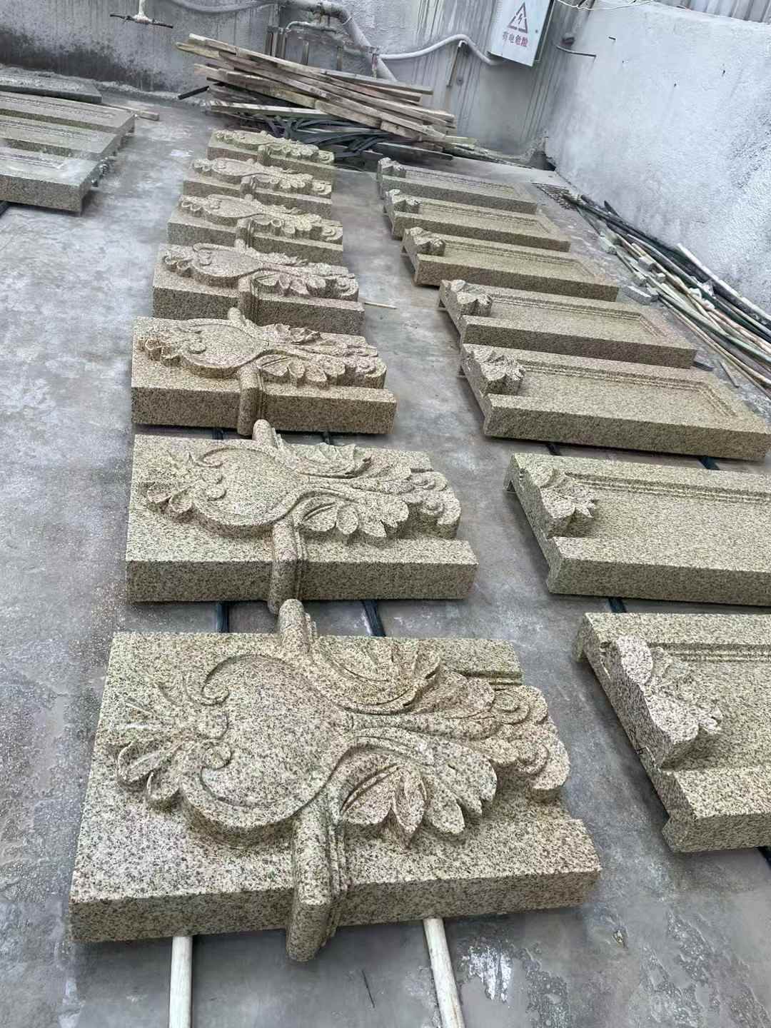 青海 黄金麻花岗岩别墅外墙雕刻板