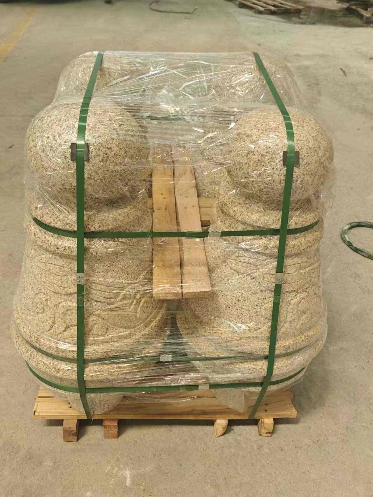 青海 黄金麻异形定制雕花——棒棒糖挡车柱