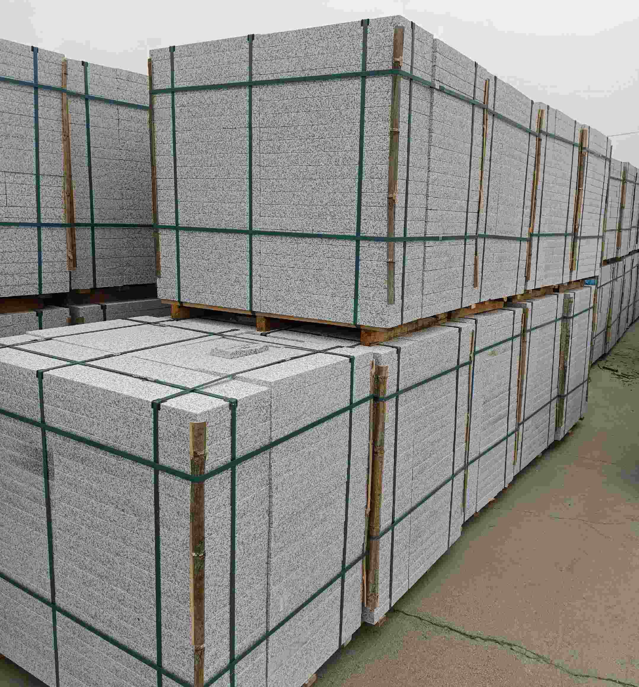 青海 白麻花岗岩石材荔枝面地铺石（300*600*50）