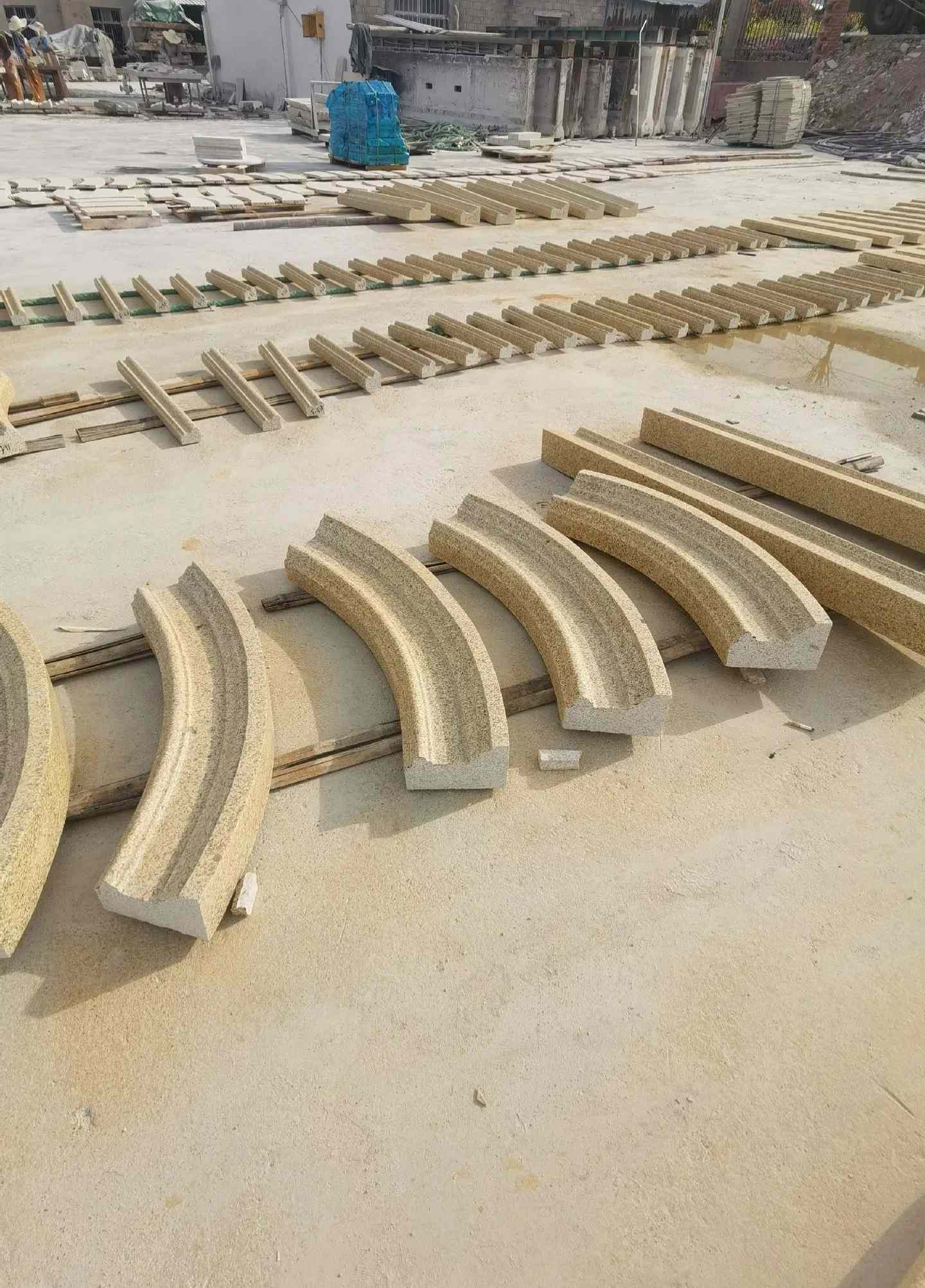 青海 黄金麻花岗岩别墅线条