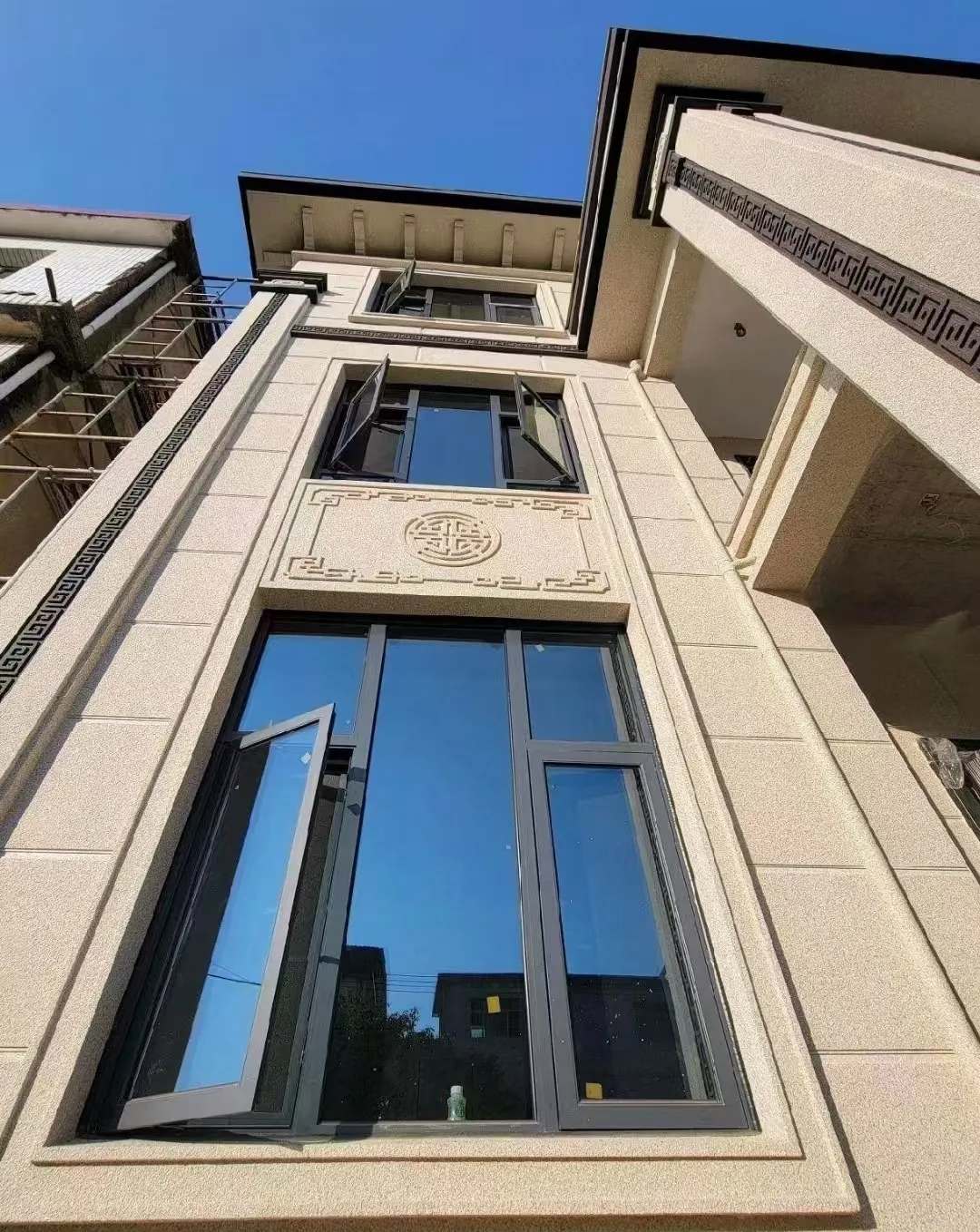 青海 黄金麻荔枝面别墅外墙干挂效果展示