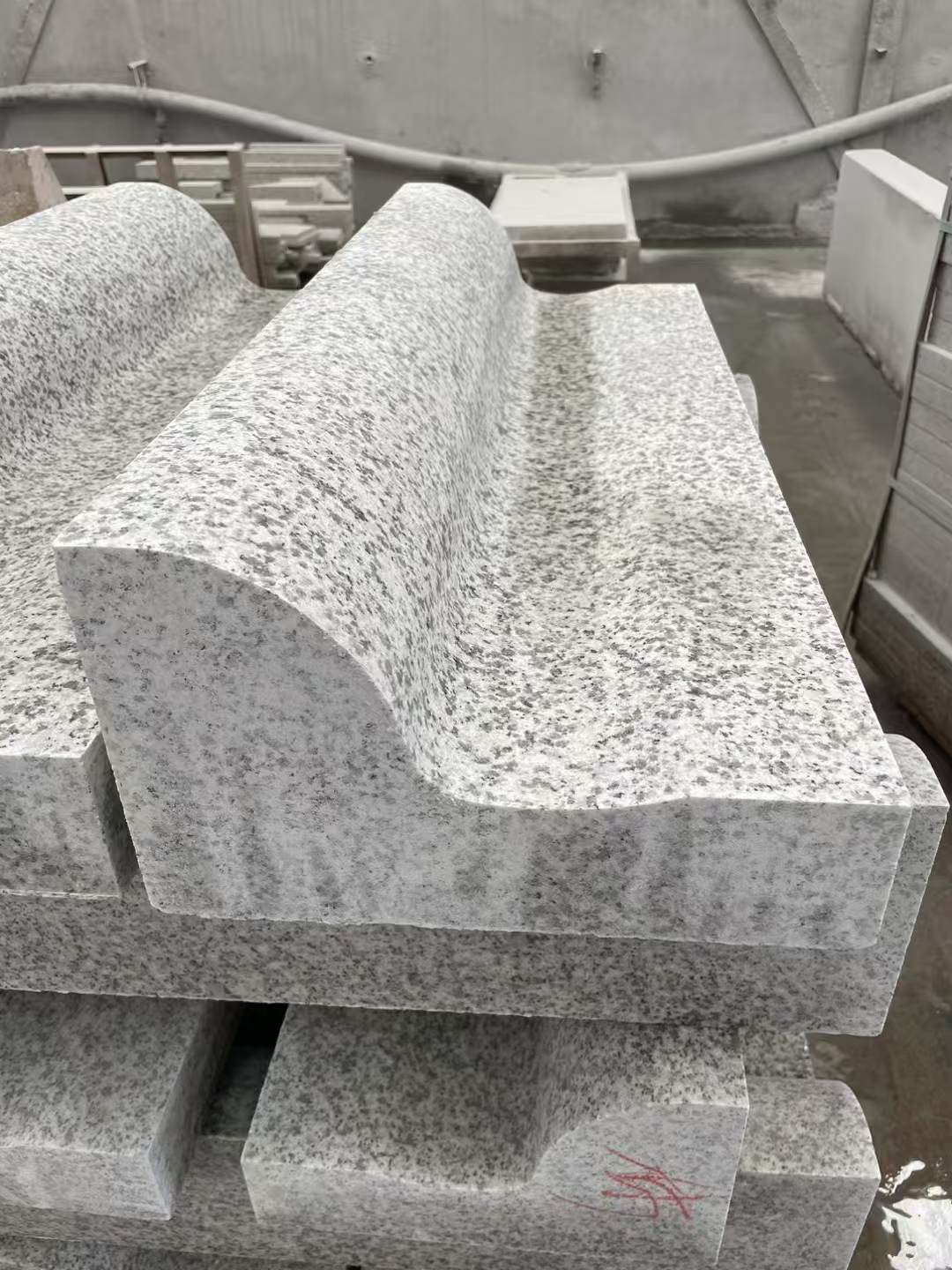 青海 白麻花岗岩S型路沿石，路侧石，马路牙子等